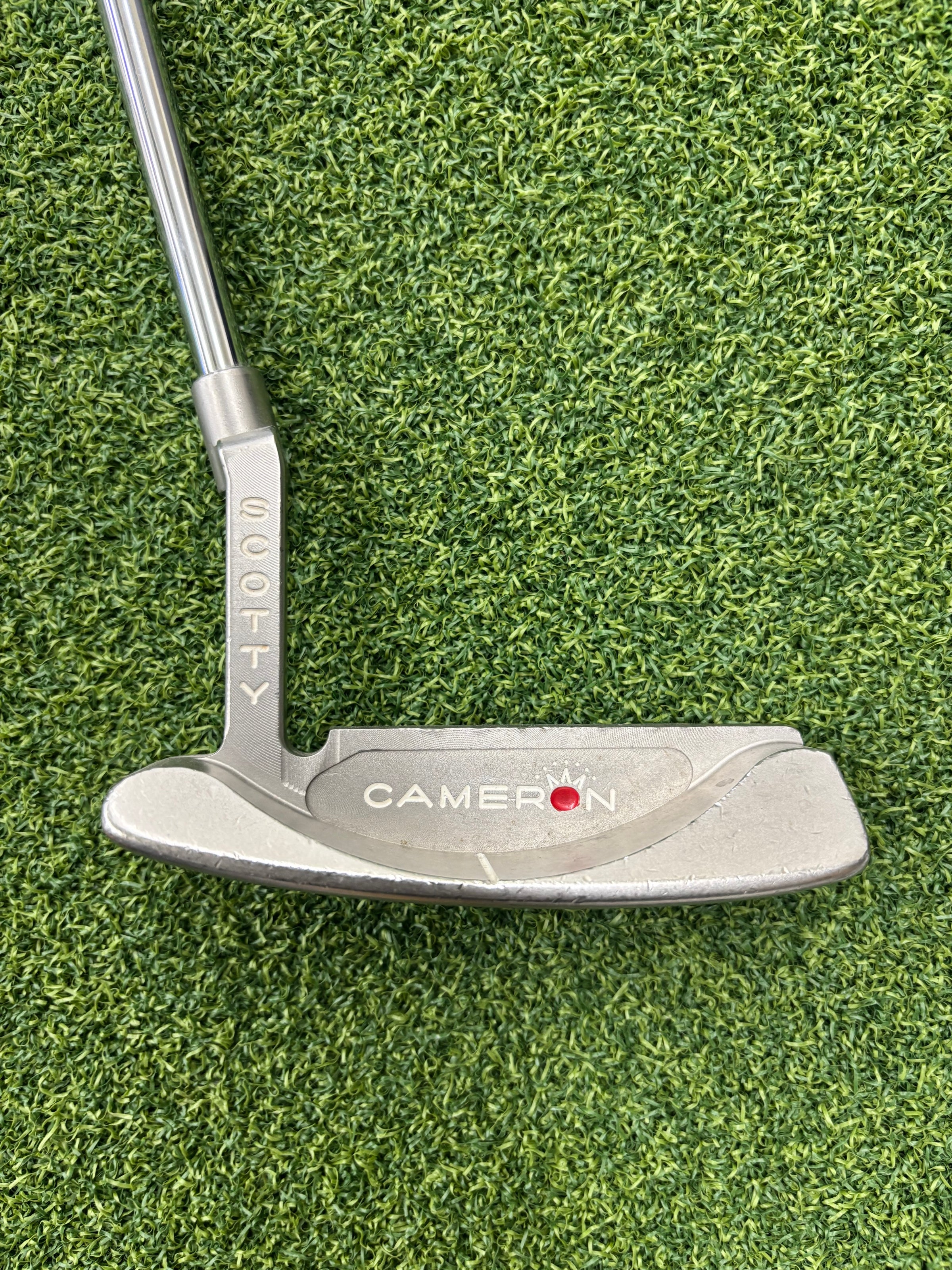 Scotty Cameron Studio Stainless Laguna 2.5 (O8) | The Putter Library